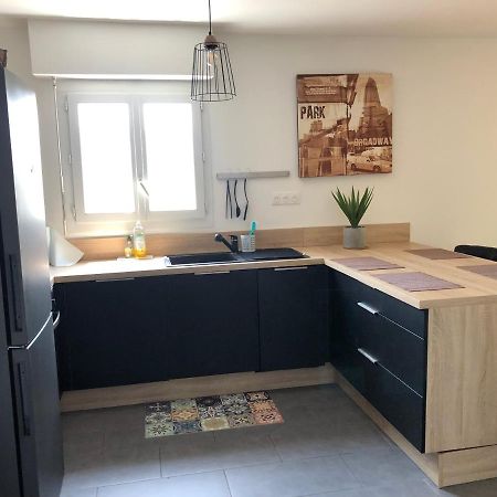 Agreable T2 Traversant Rdc Avec Terrasse + Balcon+ Parking 2 Places Montpellier Bagian luar foto